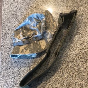 Military pistol belt and boonie